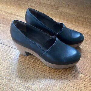 COCLICO Black Leather Mules with Tan Wooden Heel, 38